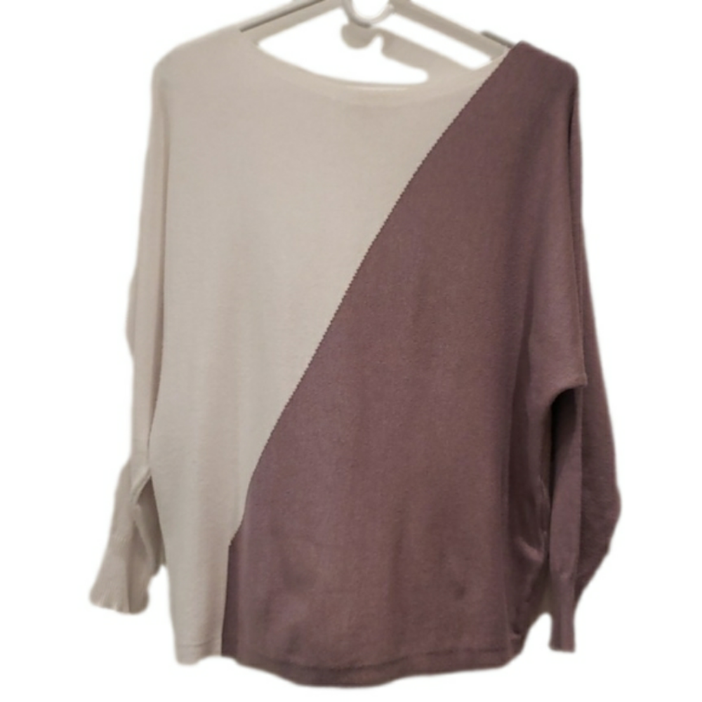 AAEDA Top White and Mauve sweater Womens Medium